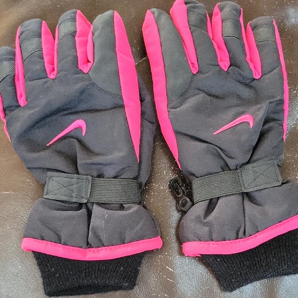 Nike Pink and Black Insulated Gloves